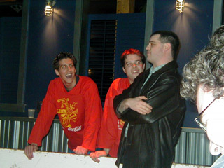 et dans le coin droit...