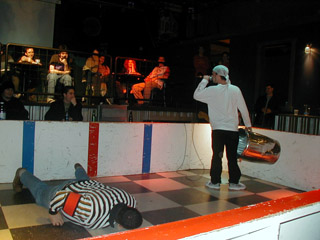 Relve toi aprs un coup de poubelle