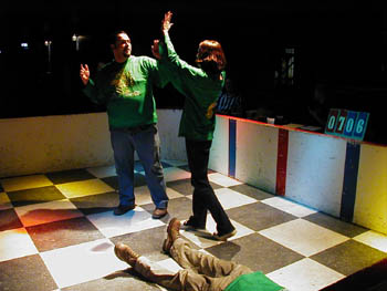 Tu t'en vas pas au prom BANG BANG BANG!